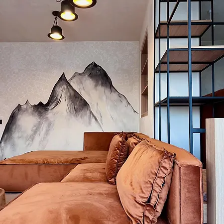 Apartman 25 Loft New & Next To Lift And River
